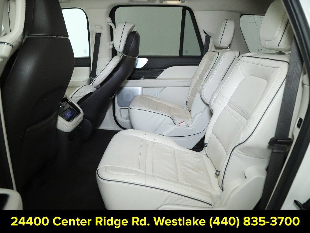 Used 2022 Lincoln Navigator L Black Label AWD/4WD image 16