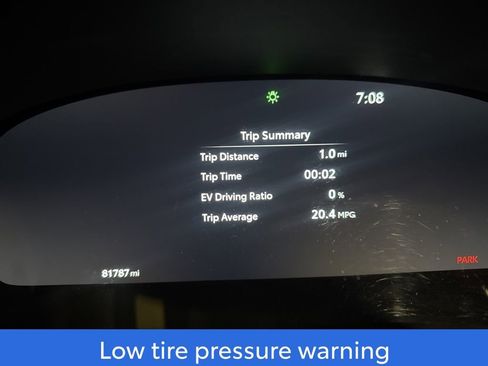 Used 2025 Toyota Camry XLE image 4