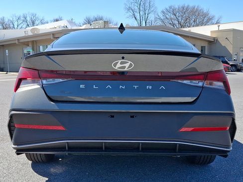 New 2026 Hyundai Elantra Sport image 5