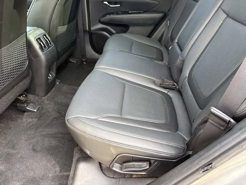 Used 2023 Hyundai Tucson Limited FWD image 14