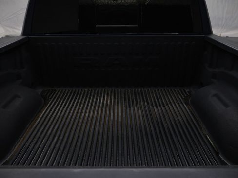 Used 2019 RAM 1500 Laramie AWD/4WD image 13