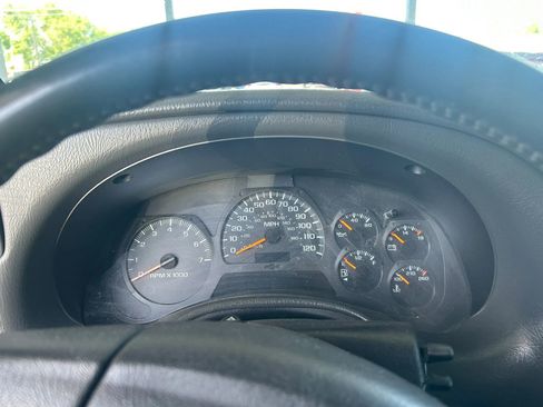 Used 2002 Chevrolet TrailBlazer LT AWD/4WD image 17