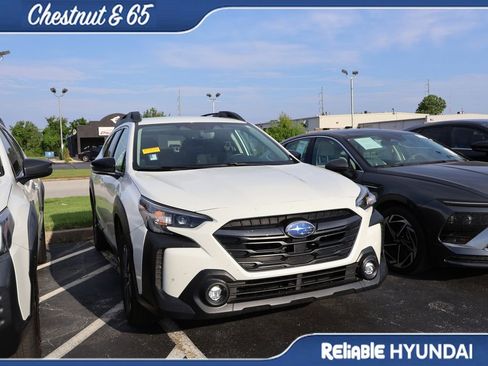 Used 2024 Subaru Outback Premium AWD/4WD image 3