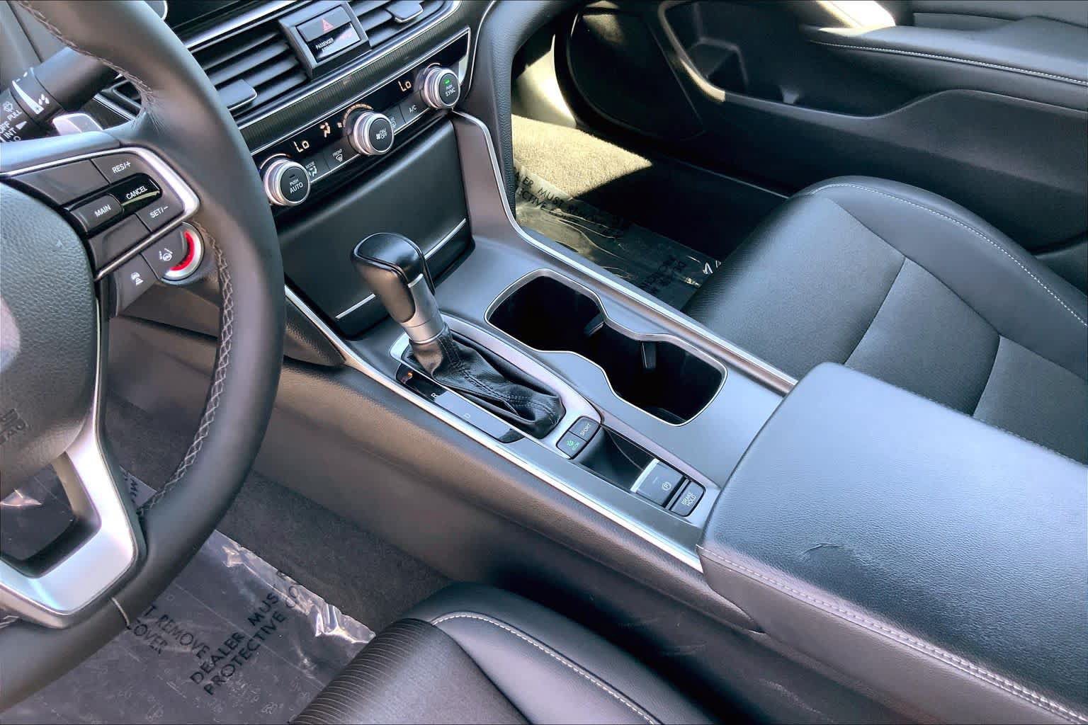 Used 2018 Honda Accord Sport image 16