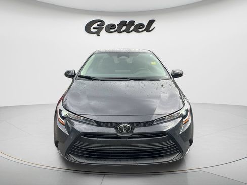 Certified 2025 Toyota Corolla LE FWD image 2