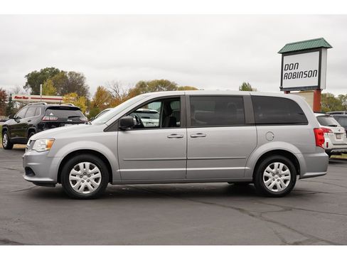 Used 2017 Dodge Grand Caravan SE w/ Power Window Group image 6