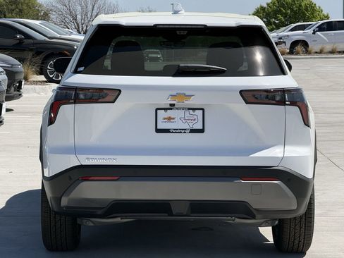 New 2026 Chevrolet Equinox LT w/ Safety and Technology Package FWD image 5