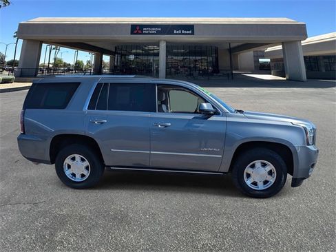 Used 2020 GMC Yukon Denali w/ Denali Premium Package image 7