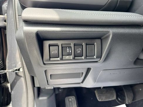 Used 2025 Subaru Outback Touring XT AWD/4WD image 23