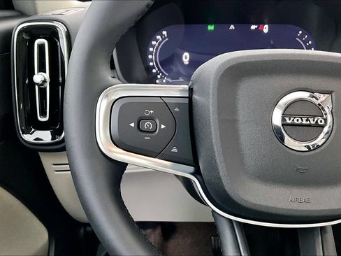 New 2026 Volvo XC40 B5 Plus w/ Protection Package Premier AWD/4WD image 12