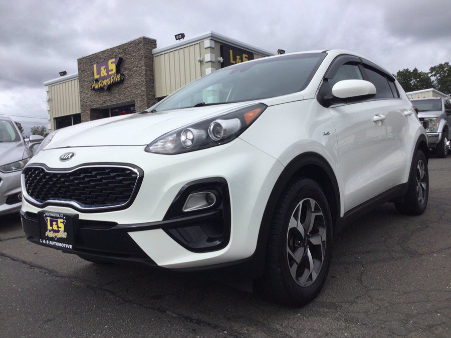 Used 2020 Kia Sportage LX AWD/4WD image 2