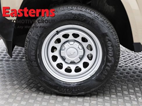 Used 2023 Chevrolet Colorado W/T image 30