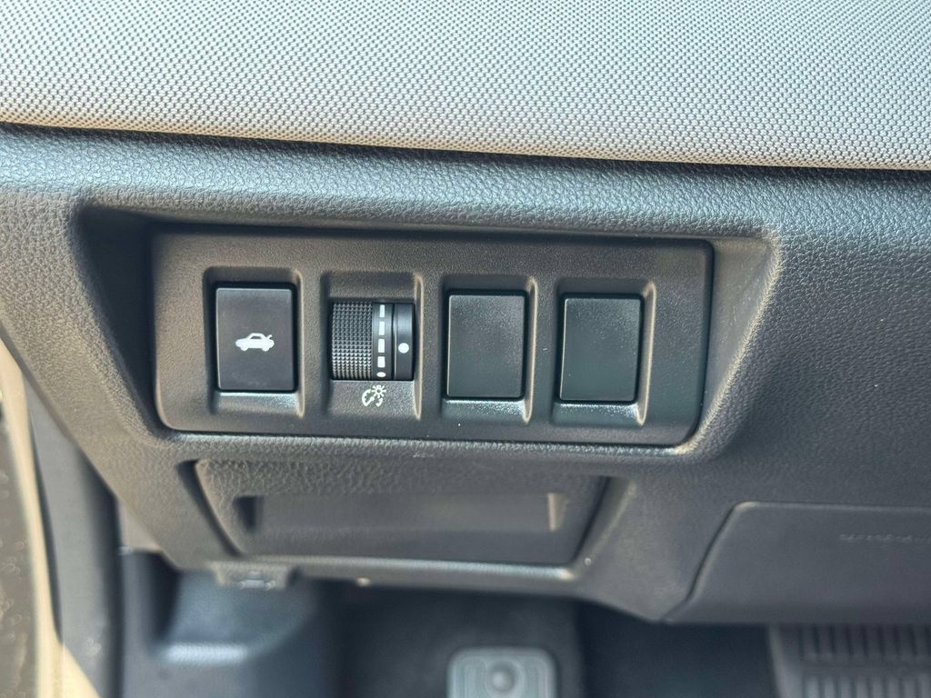 Used 2024 Subaru Legacy Premium AWD/4WD image 18