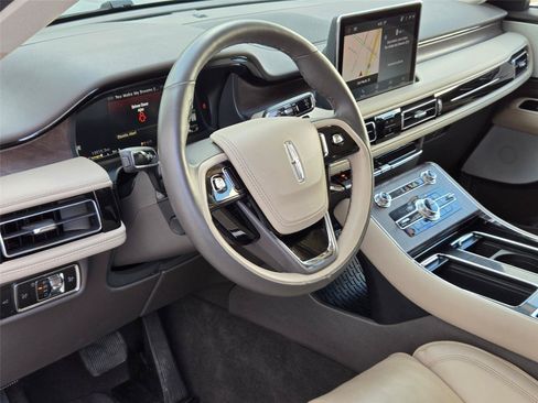Used 2024 Lincoln Aviator Reserve w/ Equipment Group 201A AWD/4WD image 10