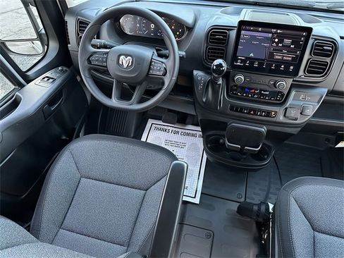 Used 2025 RAM ProMaster 2500 w/ Premium Convenience Group image 20