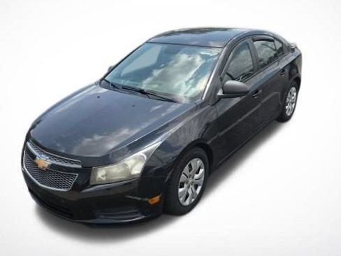 Used 2013 Chevrolet Cruze LS FWD image 1