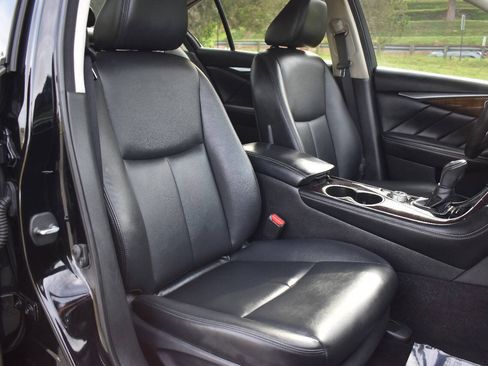 Used 2019 INFINITI Q50 Luxe AWD/4WD image 14