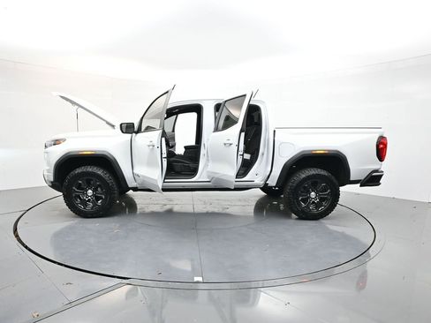 Used 2024 GMC Canyon Elevation RWD image 39