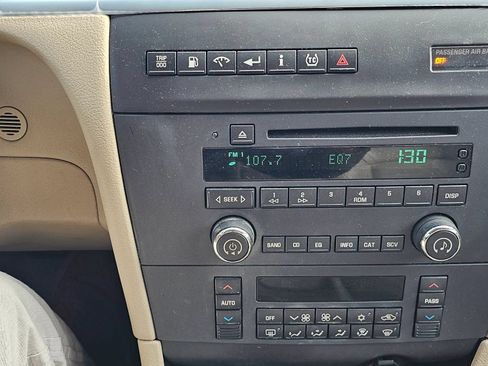 Used 2006 Buick LaCrosse CXL w/ Driver Confidence Package FWD image 16
