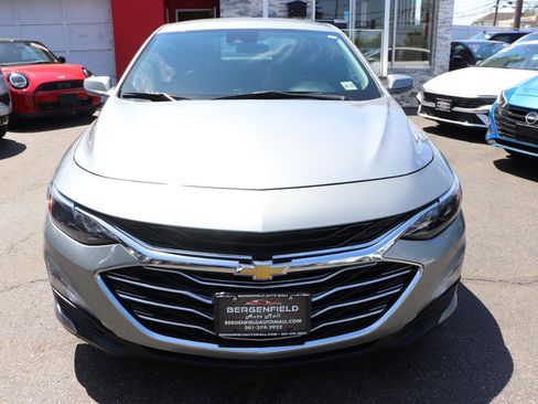 Used 2025 Chevrolet Malibu LT FWD image 8