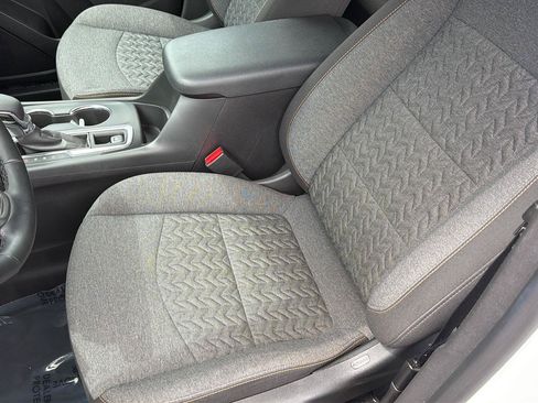 Used 2023 Chevrolet Equinox LT FWD image 29