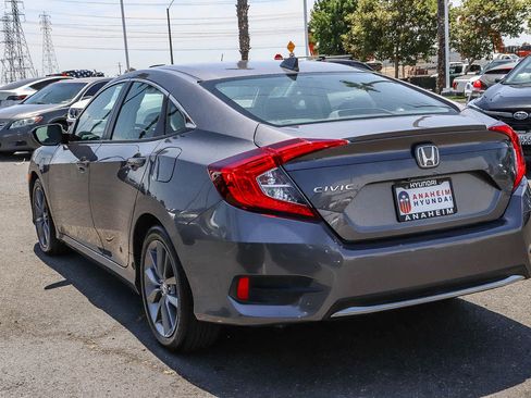 Used 2019 Honda Civic EX-L image 9