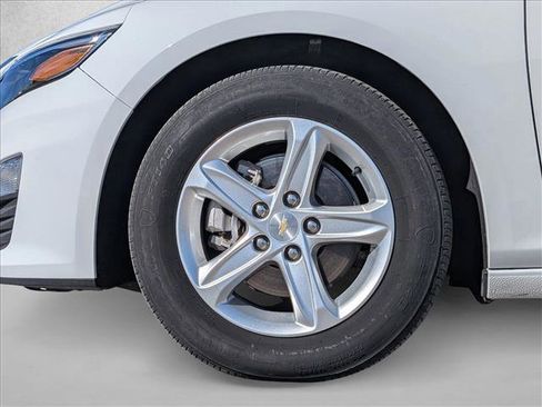 Used 2024 Chevrolet Malibu LT image 24