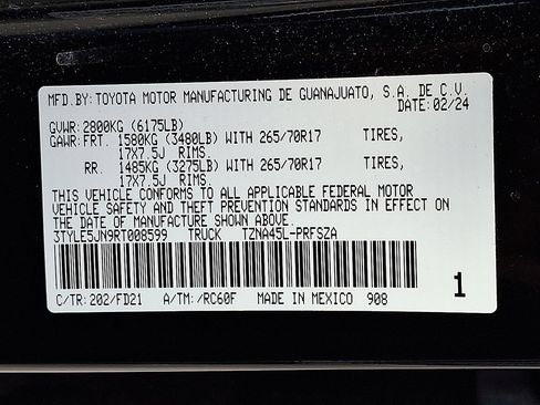 Used 2024 Toyota Tacoma 4x4 Double Cab image 19