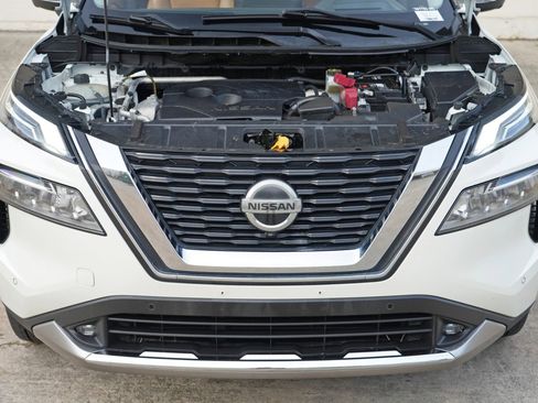 Used 2021 Nissan Rogue Platinum FWD image 7