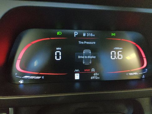 Used 2025 Hyundai Elantra SE FWD image 23