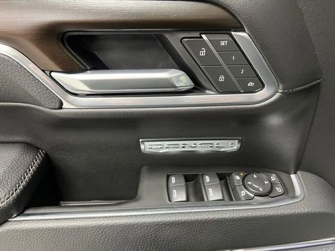 Used 2025 GMC Sierra 1500 Denali w/ Denali Reserve Package image 21