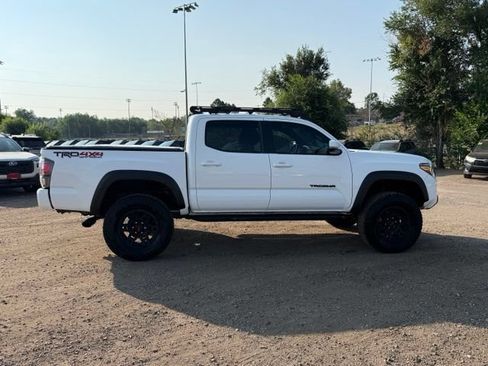 Used 2023 Toyota Tacoma TRD Off-Road w/ Technology Package AWD/4WD image 6