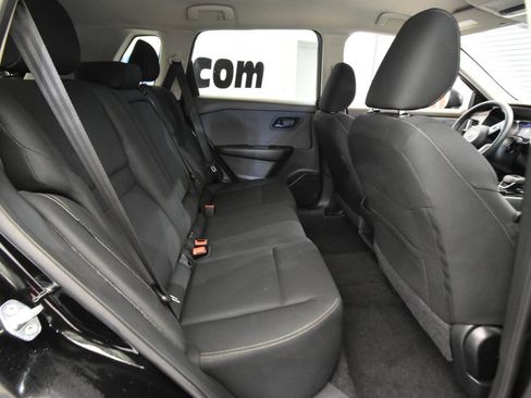 Used 2023 Nissan Rogue S AWD/4WD image 17