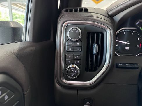 Certified 2023 GMC Sierra 3500 Denali w/ Denali Black Diamond Edition AWD/4WD image 28