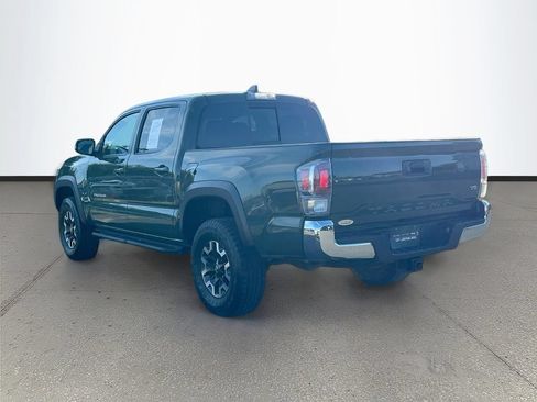 Used 2022 Toyota Tacoma TRD Off-Road AWD/4WD image 5
