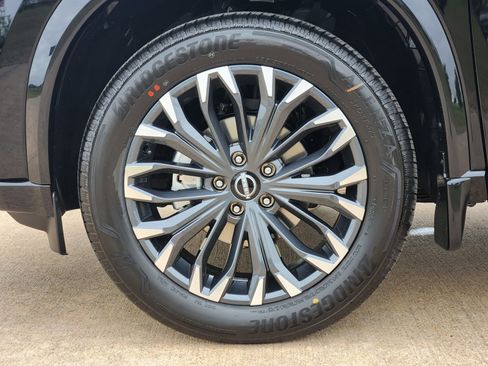 New 2026 Nissan Rogue Platinum image 11