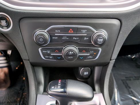 Used 2022 Dodge Charger GT image 20