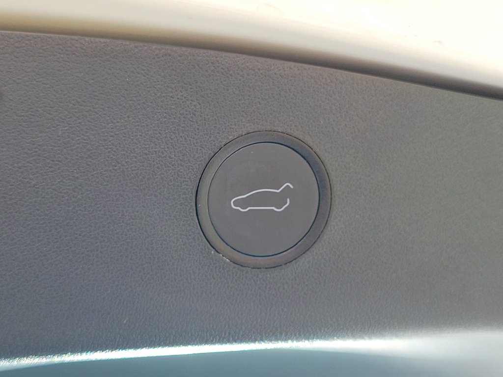 Used 2021 Tesla Model 3 Standard Range Plus RWD image 8