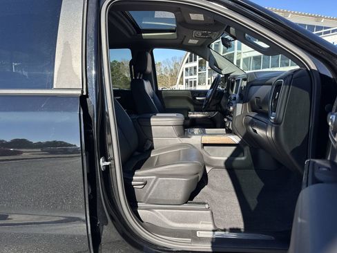 Used 2020 Chevrolet Silverado 1500 LT Trail Boss image 32