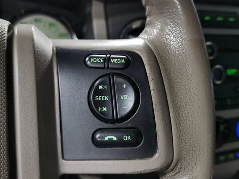 Used 2014 Ford Expedition XLT image 34