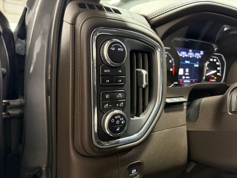 Used 2021 GMC Sierra 1500 Denali w/ Denali Ultimate Package image 6