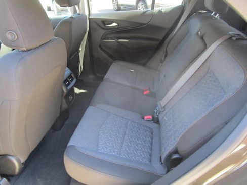 Used 2023 Chevrolet Equinox LT AWD/4WD image 13