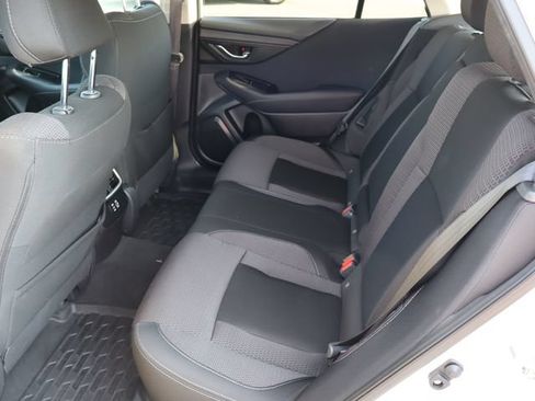 Certified 2025 Subaru Outback Premium AWD/4WD image 33