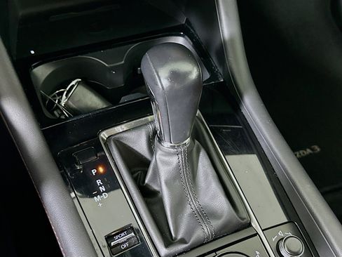 Used 2024 MAZDA MAZDA3 s image 24