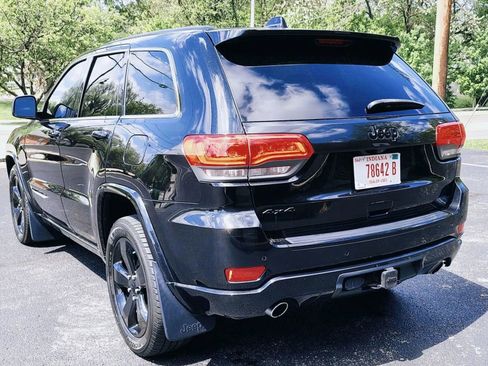 Used 2015 Jeep Grand Cherokee Altitude AWD/4WD image 8