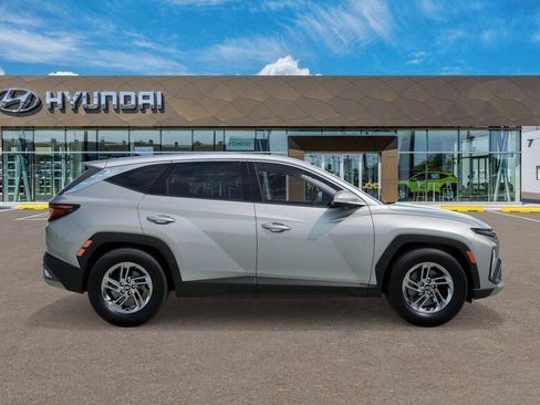 New 2026 Hyundai Tucson SE AWD/4WD image 7