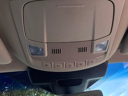 Used 2019 Lincoln Nautilus Select FWD image 25