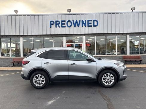 Used 2023 Ford Escape Active image 2