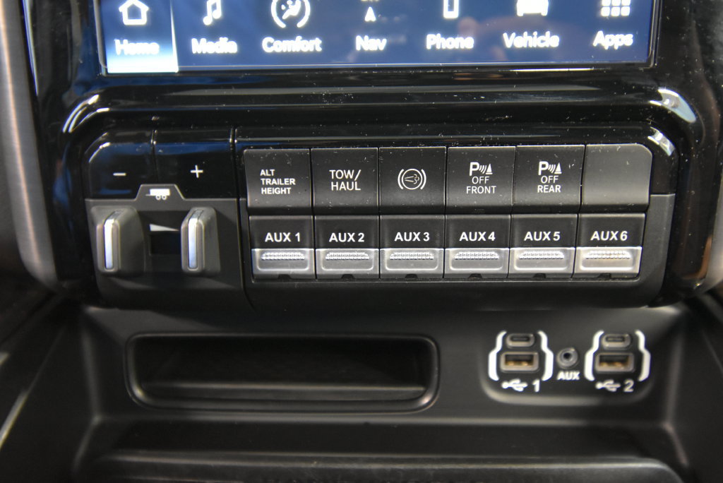 Used 2022 RAM 3500 Limited AWD/4WD image 19