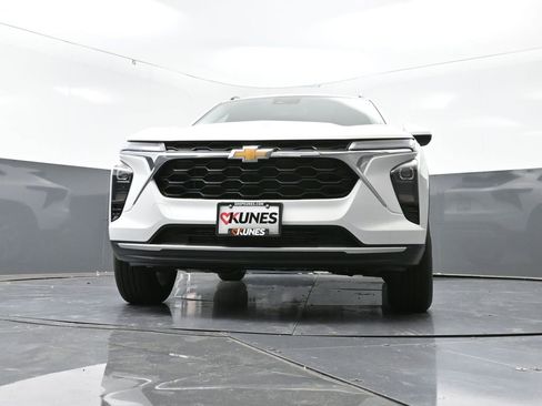 New 2025 Chevrolet Trax LT w/ Driver Confidence Package image 46